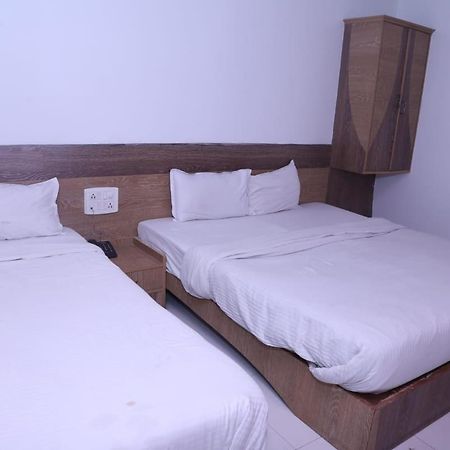 Hotel Kewal Inn Jalgaon Luaran gambar