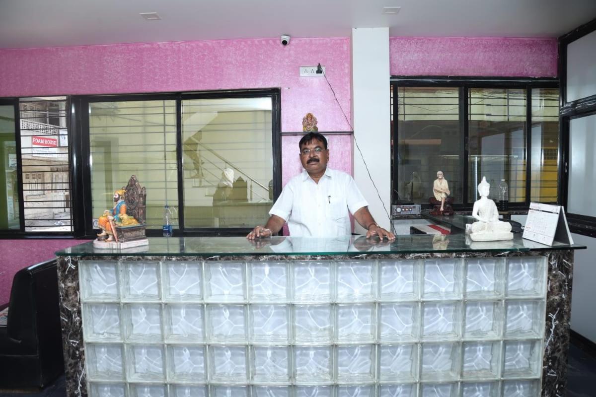 Hotel Kewal Inn Jalgaon Luaran gambar