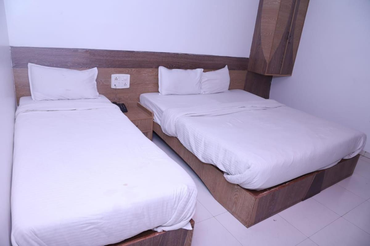 Hotel Kewal Inn Jalgaon Luaran gambar